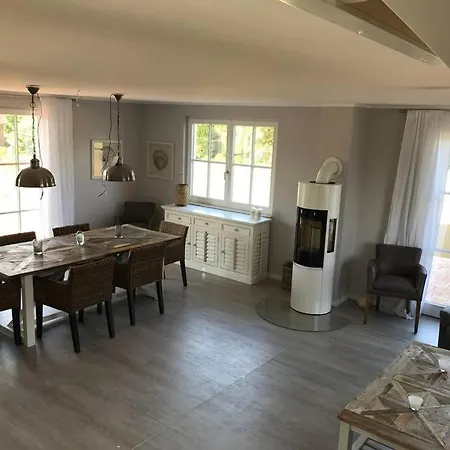 Stilvolles Reetdachhaus Coastline An Der Ostsee *