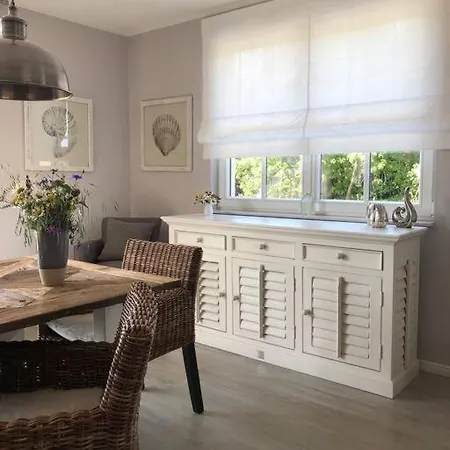 Stilvolles Reetdachhaus Coastline An Der Ostsee Groß Schwansee