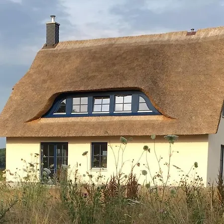 Holiday home Stilvolles Reetdachhaus Coastline An Der Ostsee