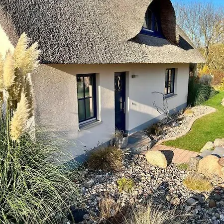 Stilvolles Reetdachhaus Coastline An Der Ostsee Groß Schwansee