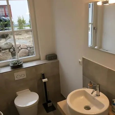 Stilvolles Reetdachhaus Coastline An Der Ostsee *