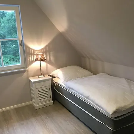 Stilvolles Reetdachhaus Coastline An Der Ostsee * Groß Schwansee